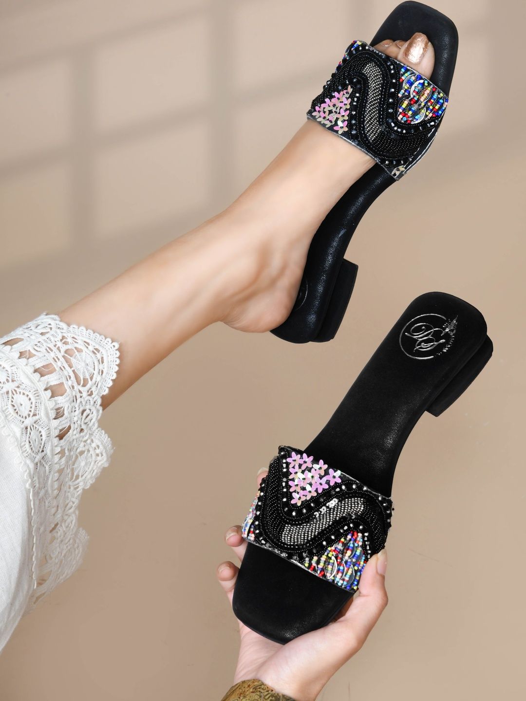 Diva stylista Women Embellished Party Open Toe Flats with Embroidered-picture-15