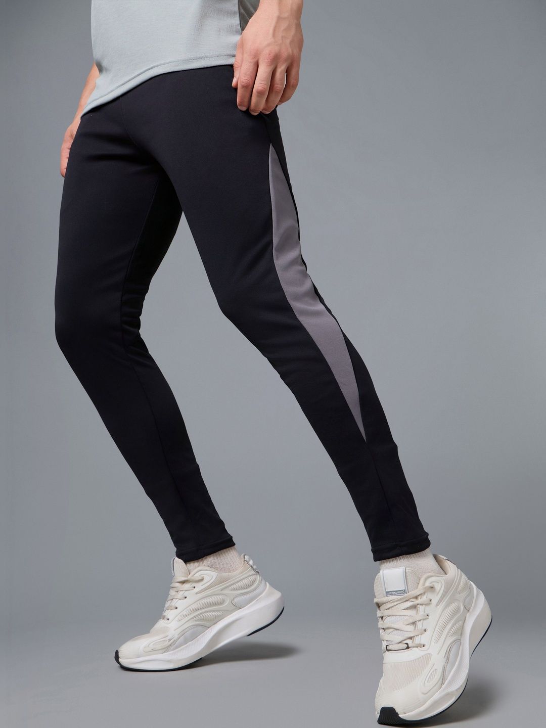 Technosport Men Slim Fit Colourblocked Rapid-Dry Training Track Pants-image-25