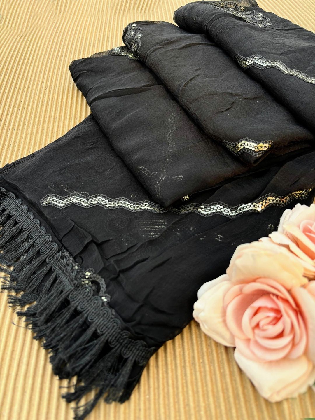 NAYE RANG Dupatta with Sequinned-picture-20