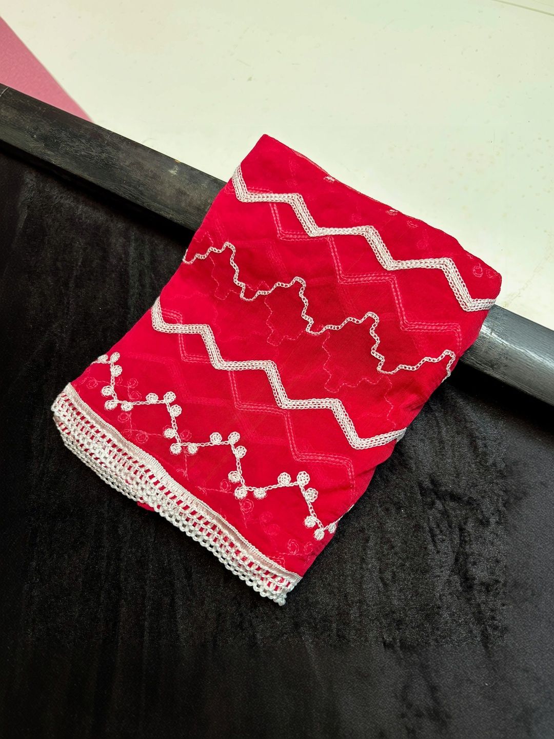 NAYE RANG Embroidered Dupatta with Thread Work-picture-37