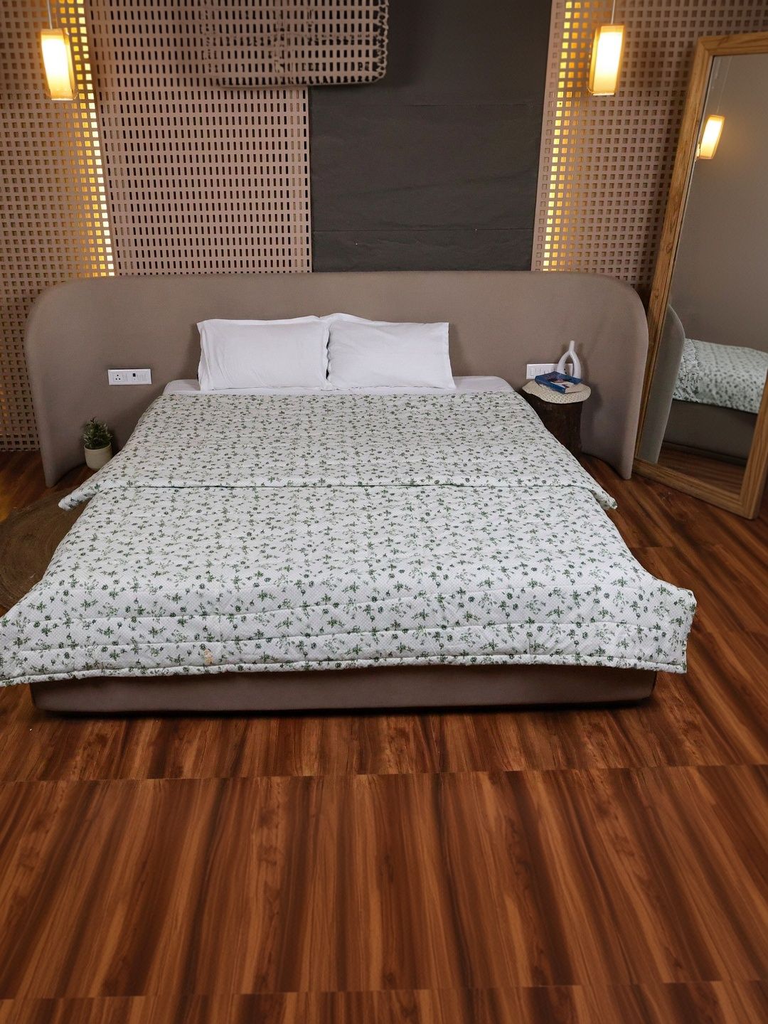 Natriel Brown & Green Floral Mild Winter Comforter-image-2