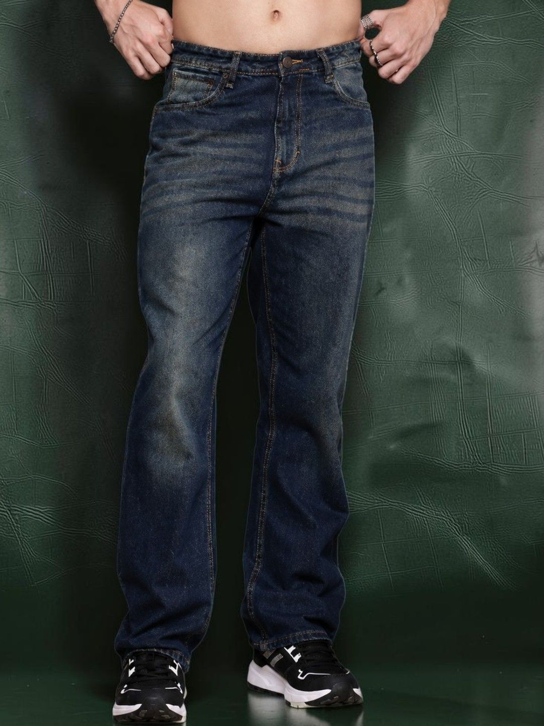 Mast & Harbour Men Jean Straight Fit Mid-Rise Low Distress Light Fade Stretchable Jeans