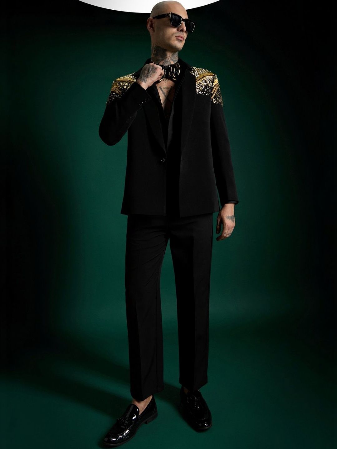 Komal Kothari Embellished Mandarin Collar Tailored Fit 2 Piece Bandhgala Suit-picture-56