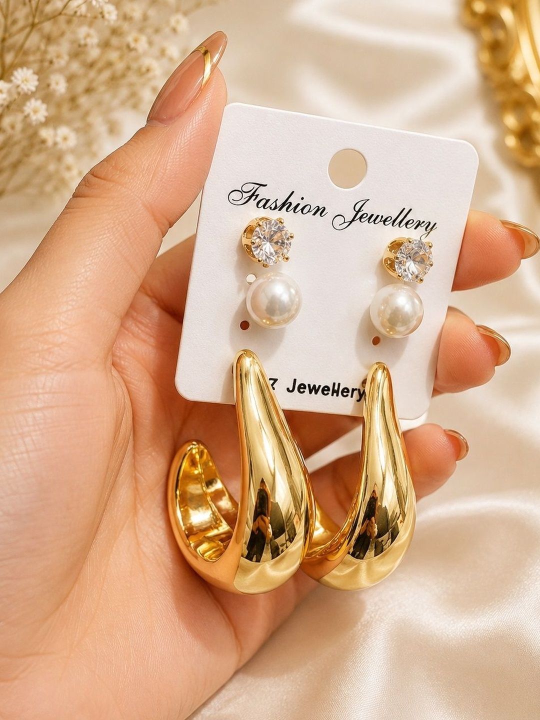 SZN Geometric Half Hoop Earrings-picture-20