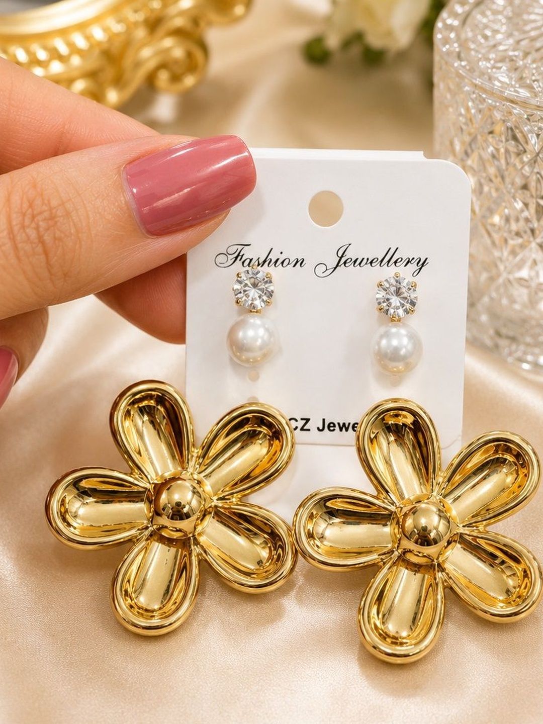 SZN Floral Studs Earrings-picture-24