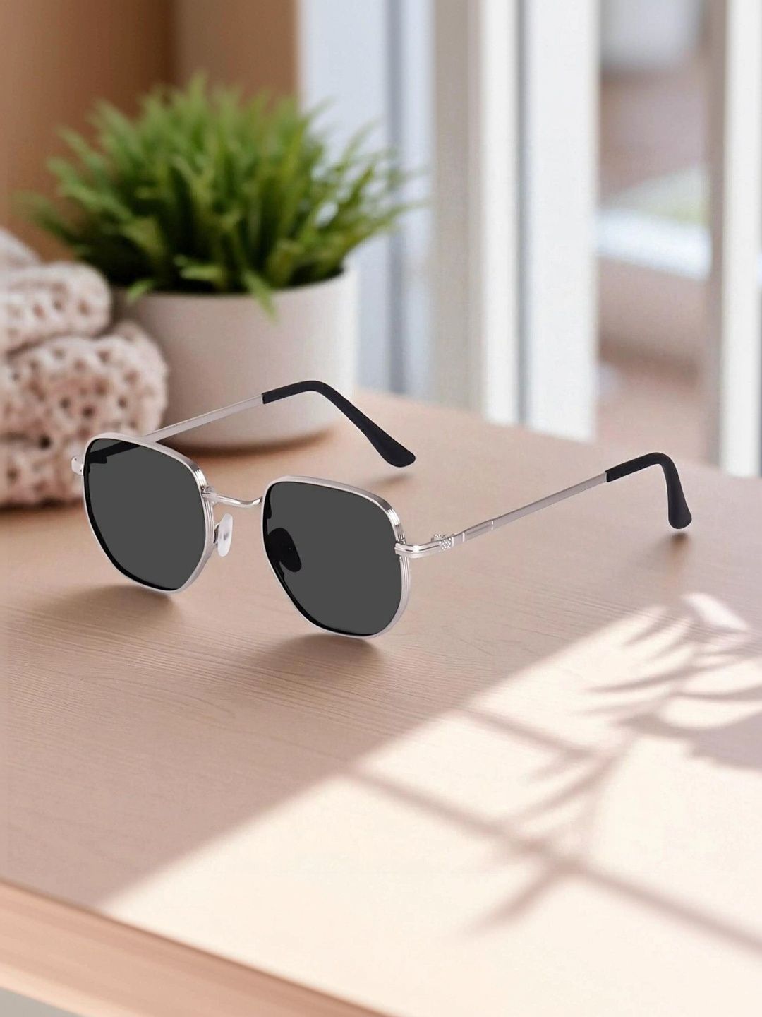 DKERAOD Men Black Lens & Silver-Toned Other Sunglasses with-picture-35
