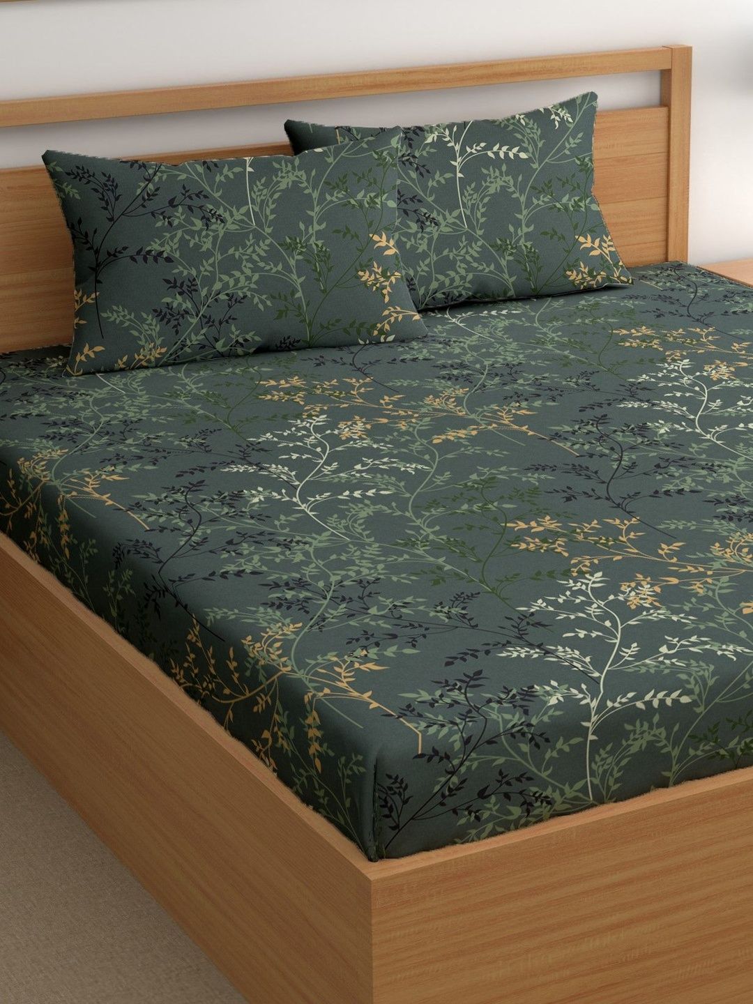 Aura Grey & Green Floral 180 TC Bedsheet with 2 Pillow Covers-picture-30