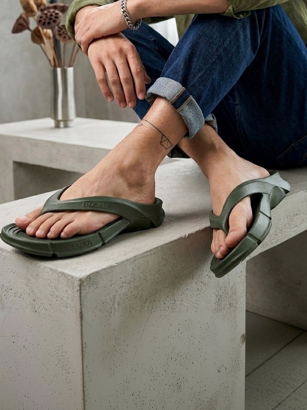 DRACKFOOT Men Thong Flip-Flops-image-49