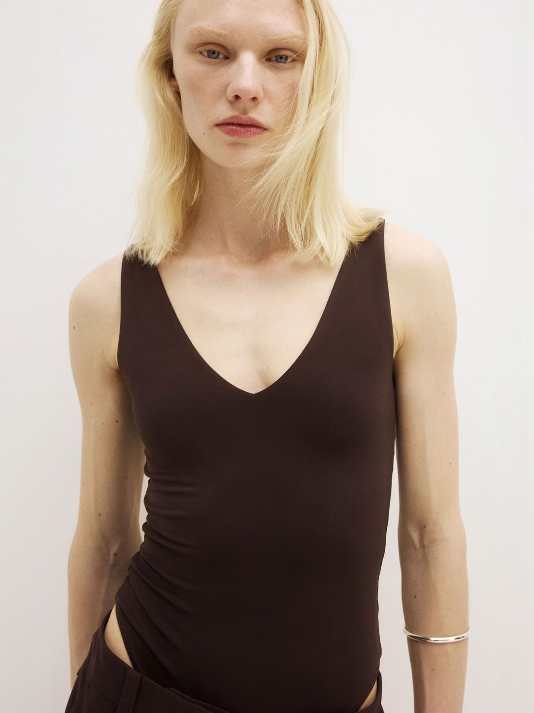 H&M Sculpting Sleeveless Thong Body-picture-54