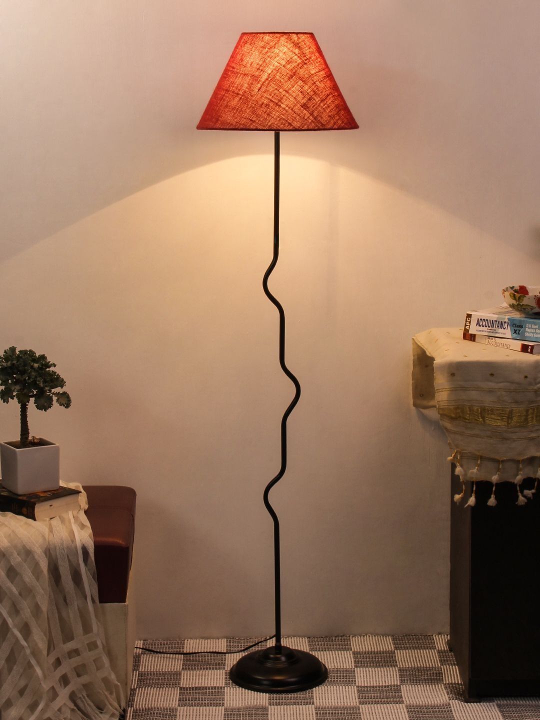 Myntra Elegant Homes Maroon & Black Iron Frustum Shape Floor Lamp-picture-23