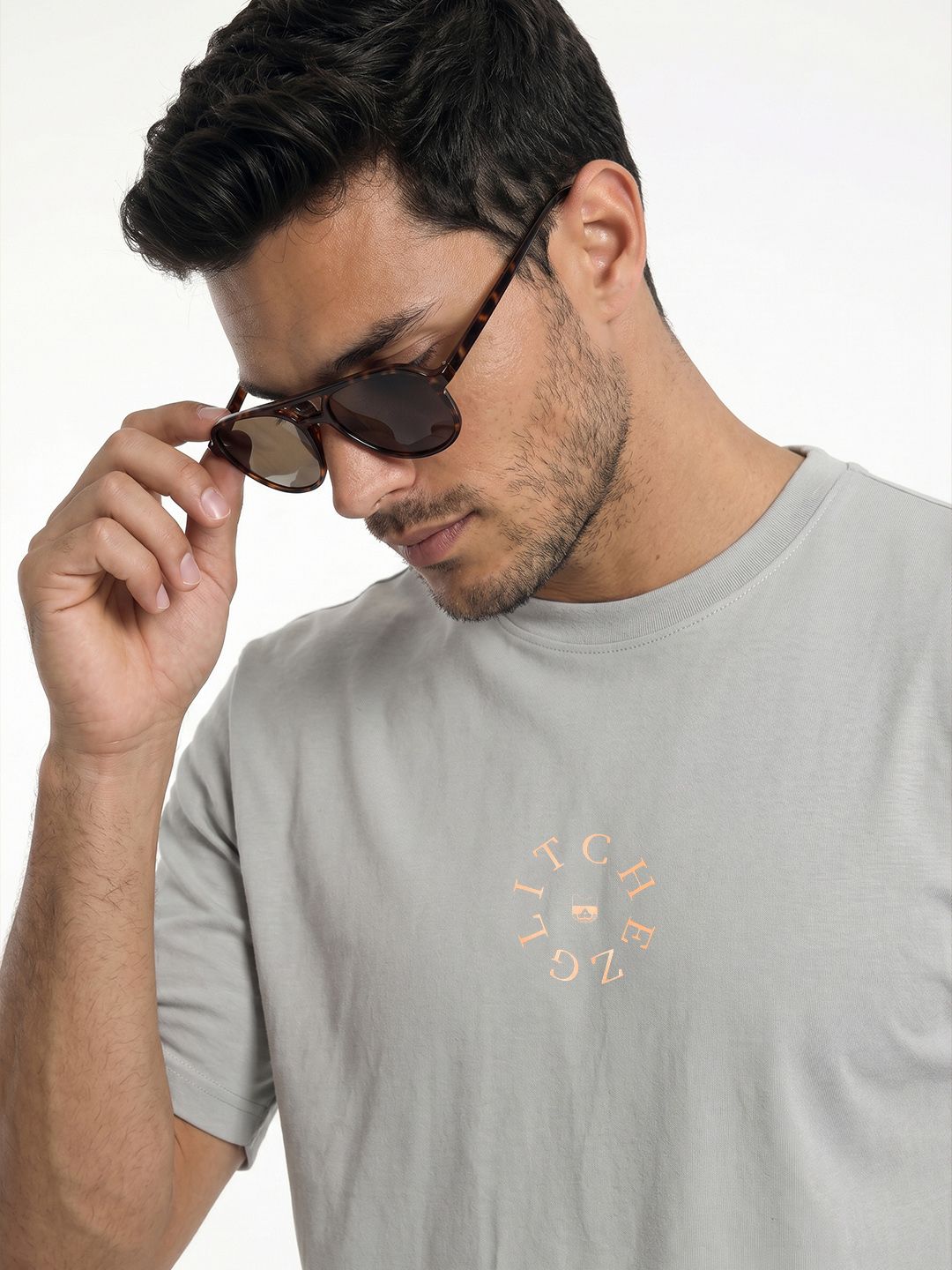 glitchez Brand Logo Printed Relaxed Fit T-shirt-picture-51