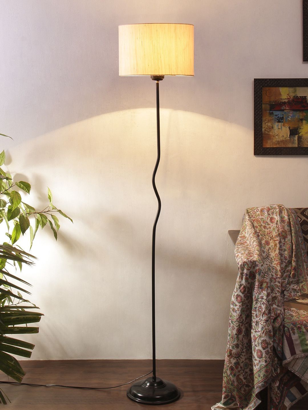 Myntra Elegant Homes Off White & Black Metal Cylinder Shaped Zig Zag Floor Lamps-image-29