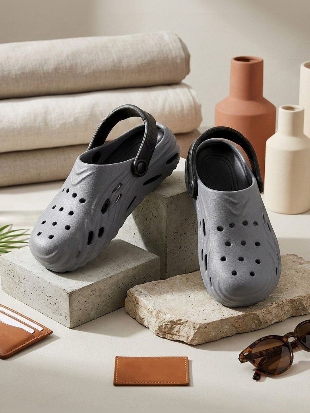 PENNEN Men Clogs Sandals-picture-33