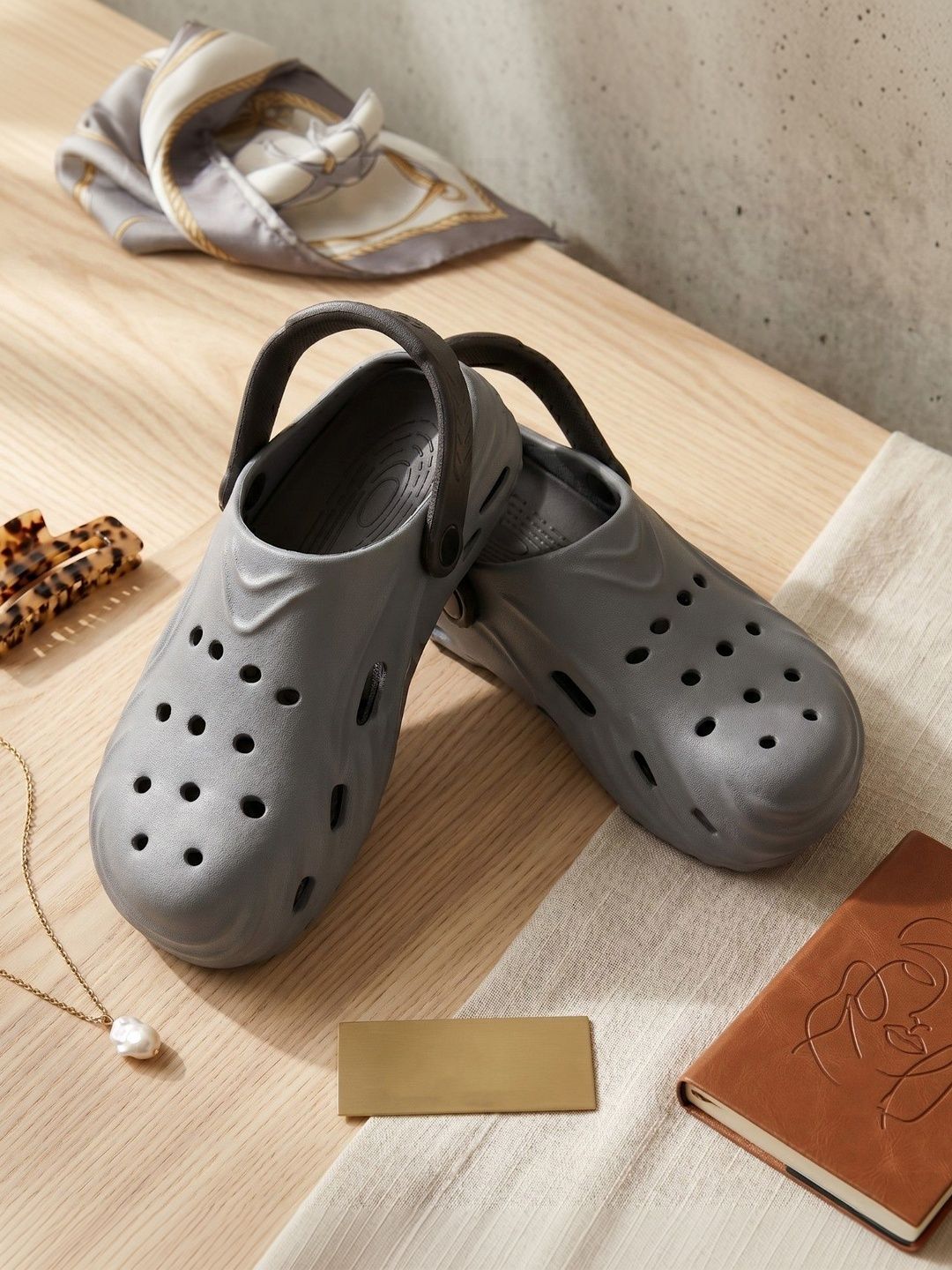 PENNEN Men Clogs Sandals-picture-14