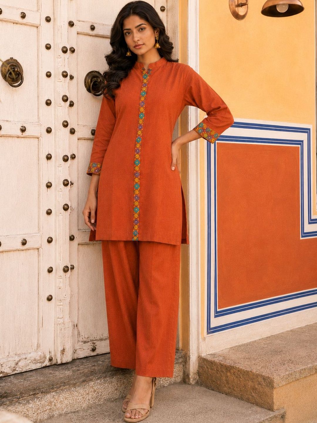 rarethread Women Ethnic Motifs Embroidered Regular Thread Work Kurta with Palazzos-picture-14