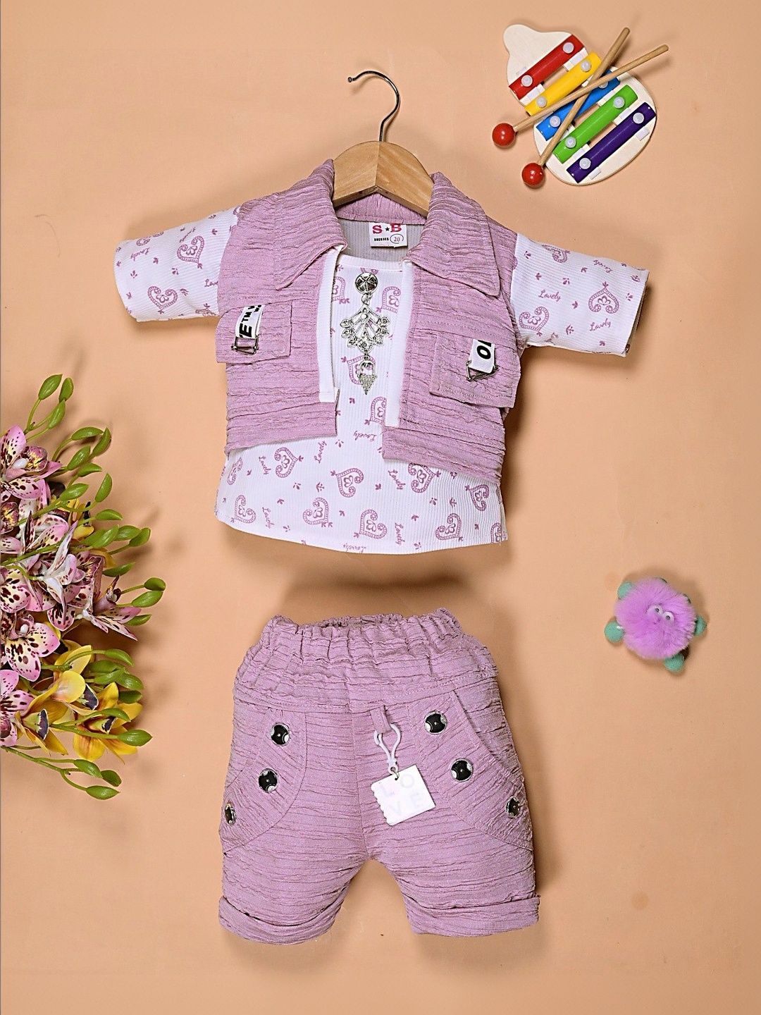 JIYAN FASHION WORLD Girls Printed T-shirt with Shorts-image-42