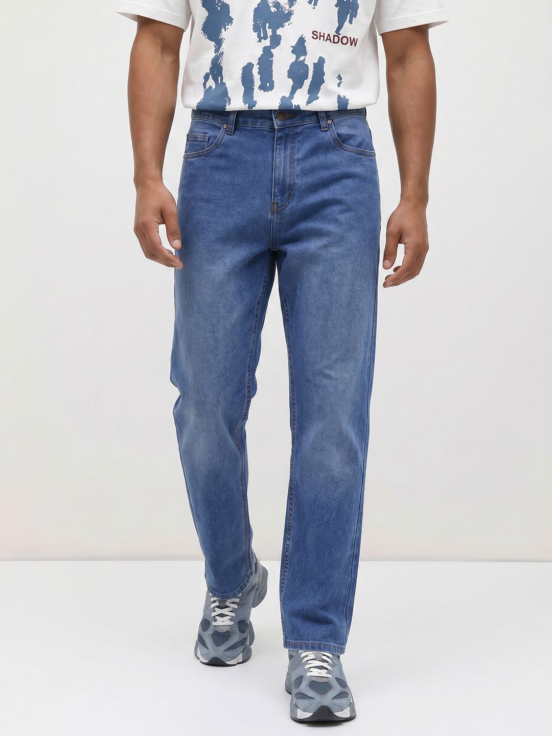 The Roadster Life Co. Men Straight Fit Light Fade Stretchable Jeans-picture-34