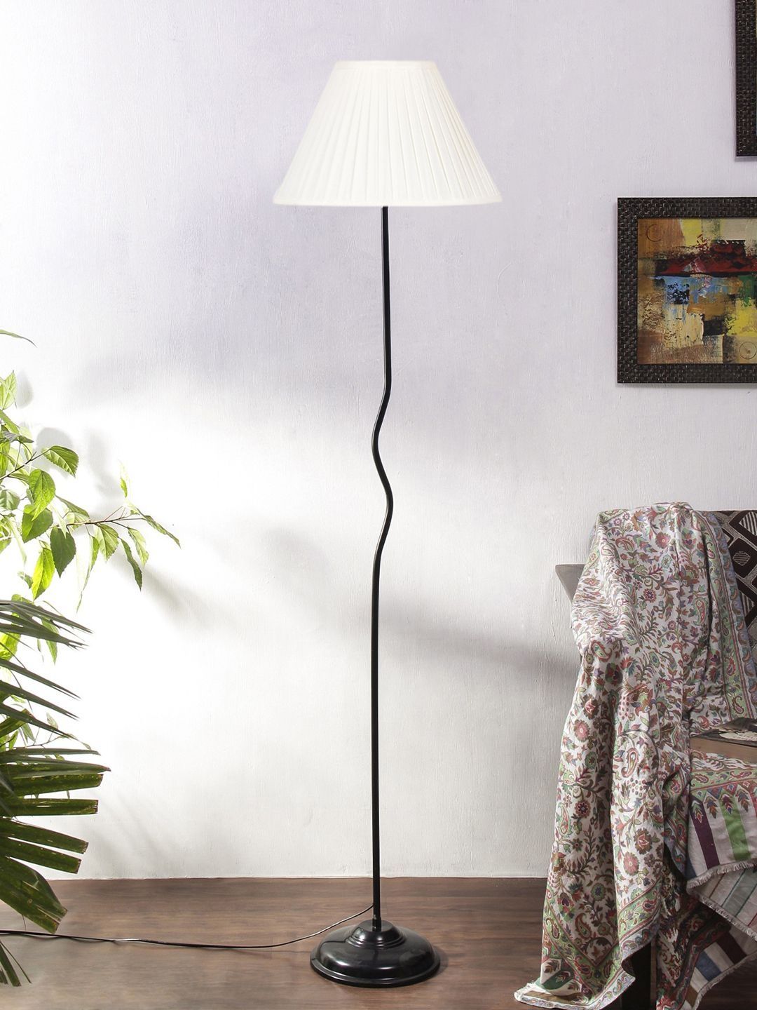 Myntra Elegant Homes Off White & Black Metal Frustum Shaped Zig Zag Floor Lamps-image-25