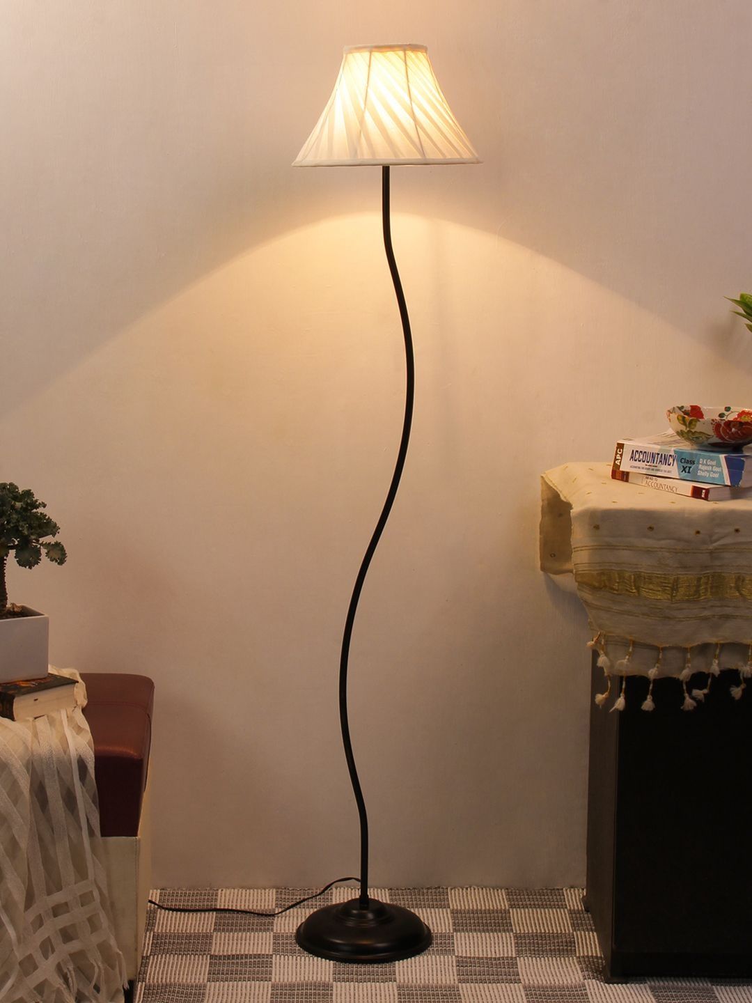 Myntra Elegant Homes Off-White & Black Iron Frustum Shape Floor Lamp-image-29