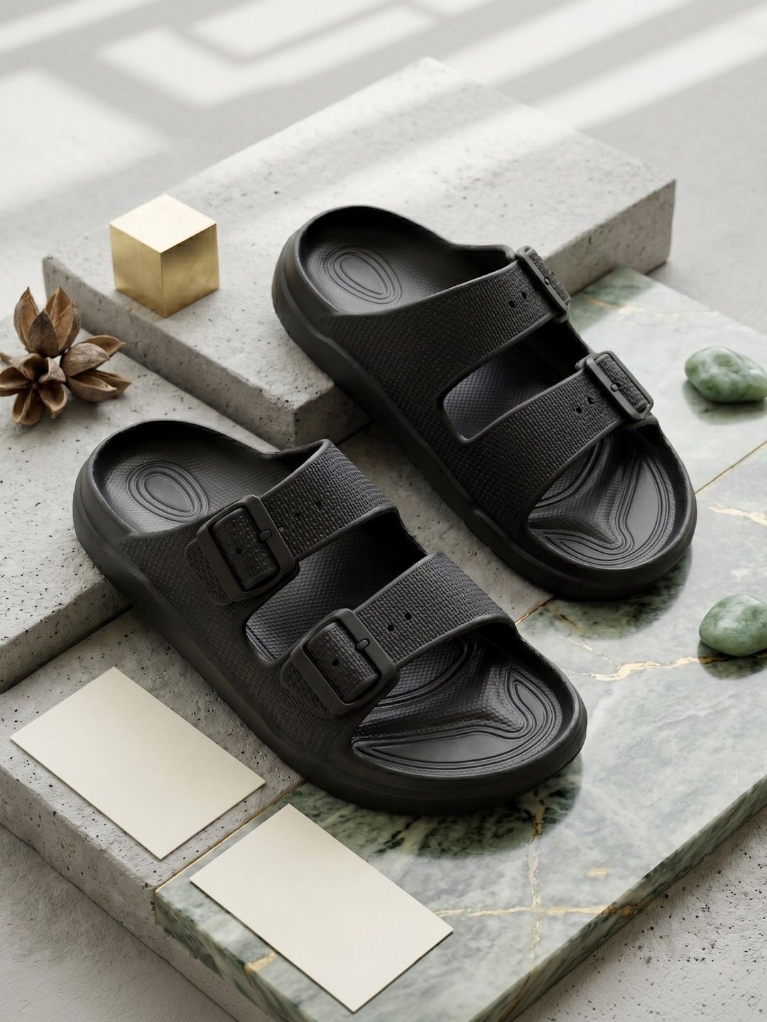 PENNEN Men Comfort Sandals-image-3