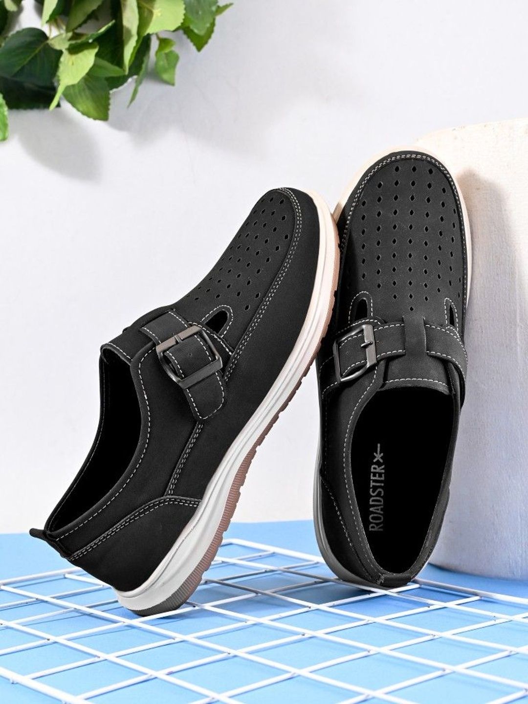 Roadster Men Shoe-Style Sandals-image-45