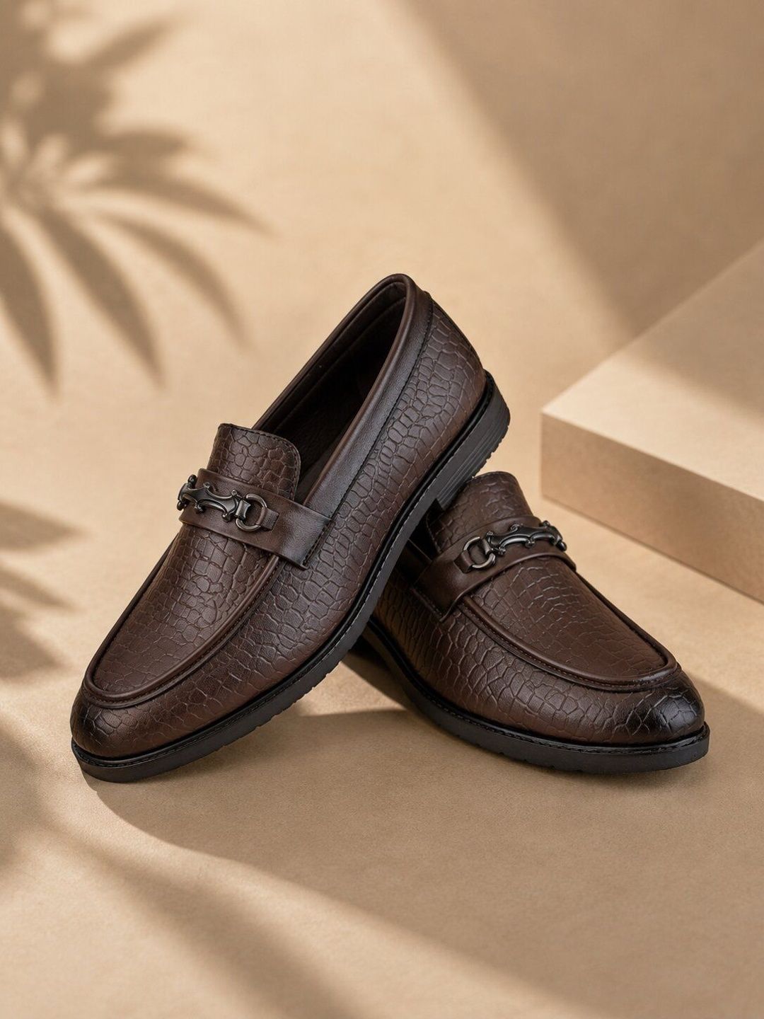 HERE&NOW Men Textured Loafers-picture-11
