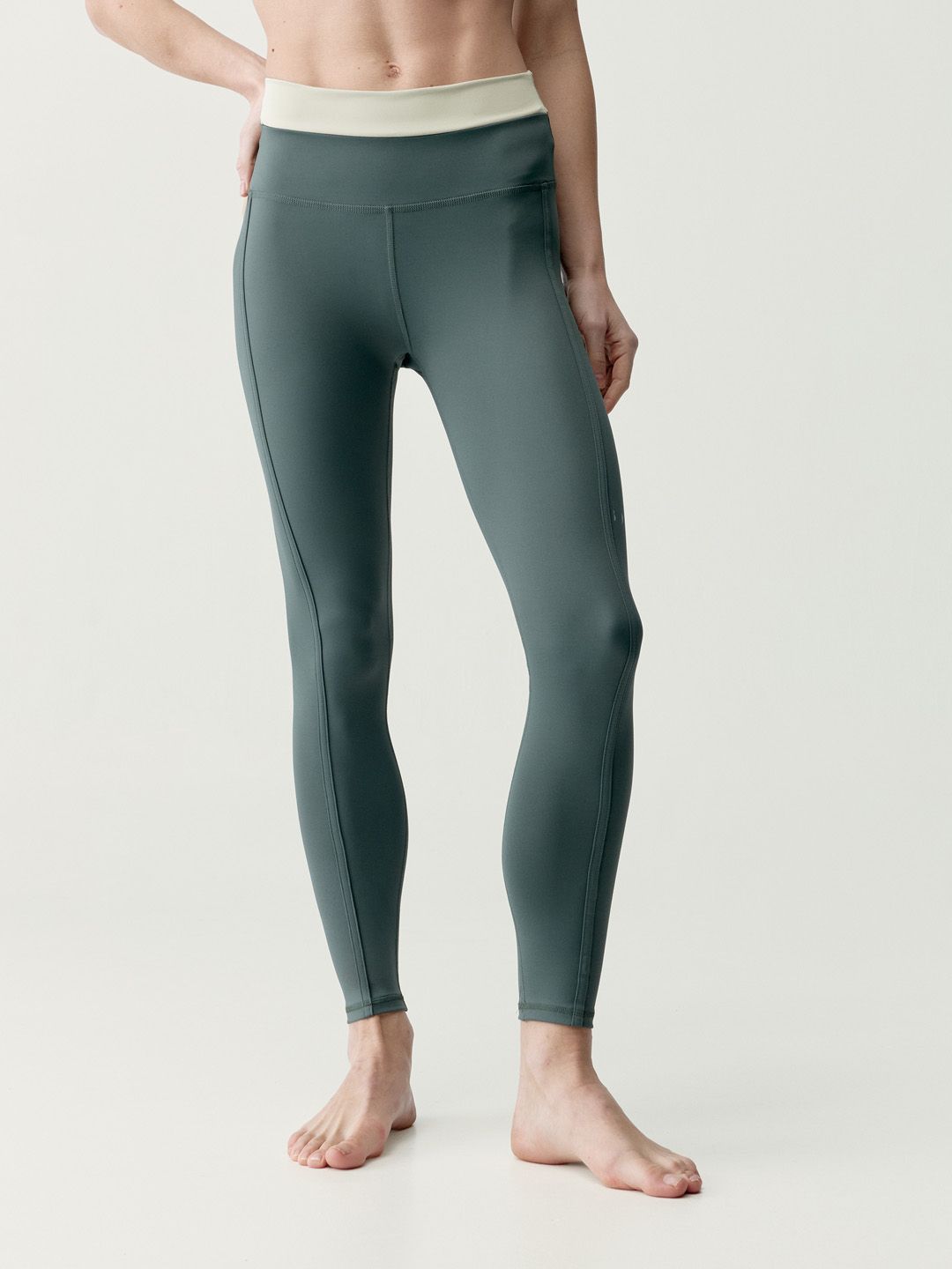 BORN High-Rise Quick-Dry Tights-picture-22