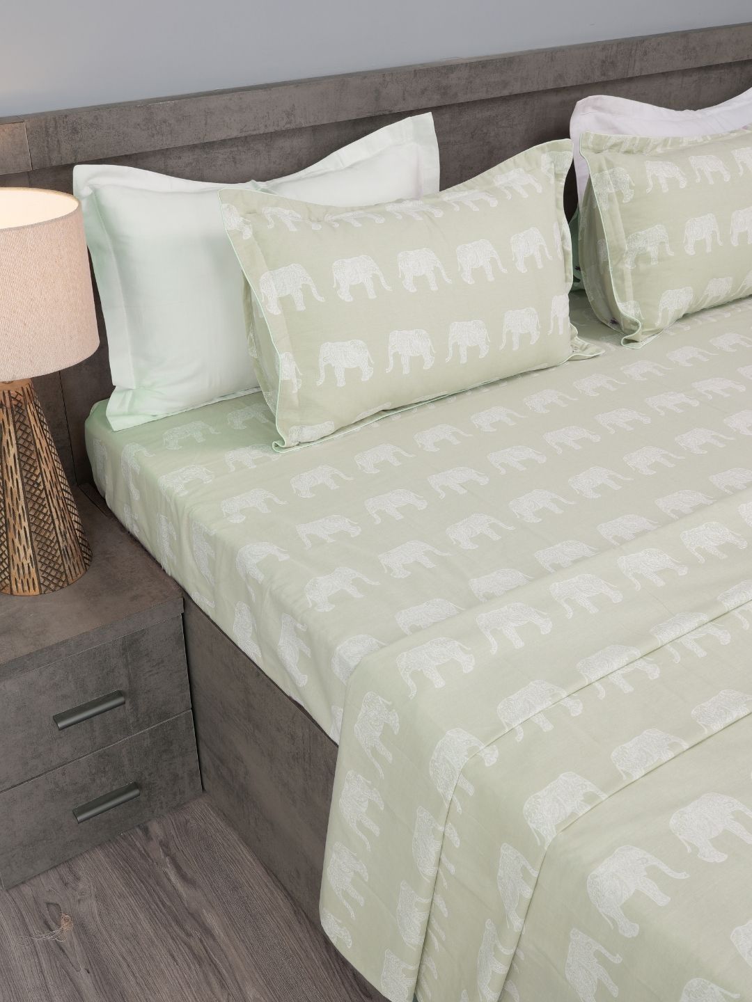 Sleeping Owls- because your sleep matters Green & White 210 TC Bedsheet with 2 Pillow Covers-image-23
