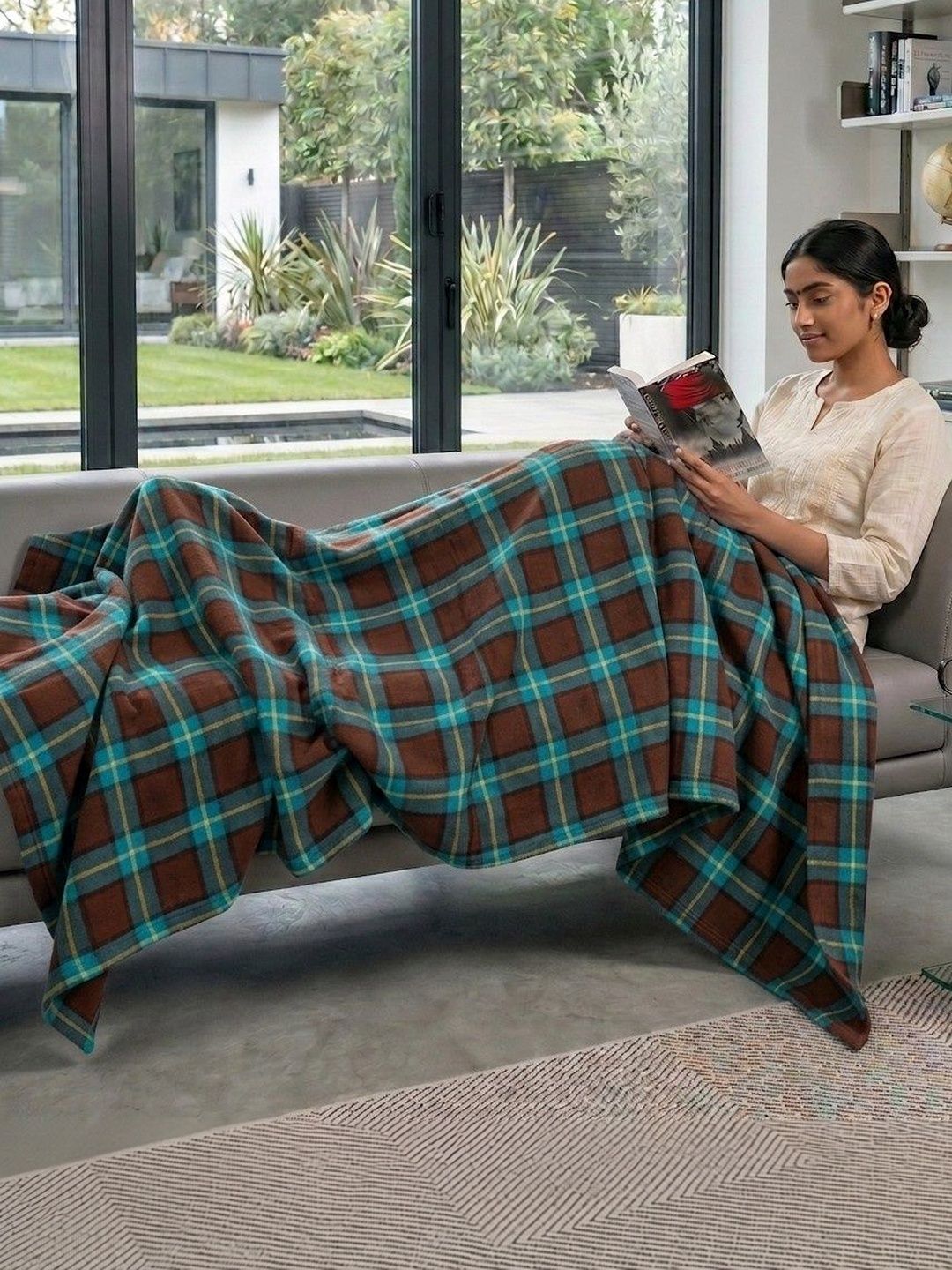 Hornbill Enterprises Maroon Checked 300 GSM Blanket-image-11