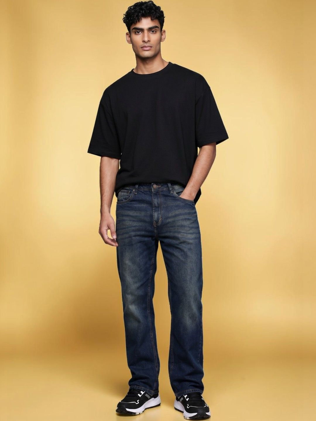 Roadster Men Jean Straight Fit Mid-Rise Low Distress Light Fade Stretchable Jeans