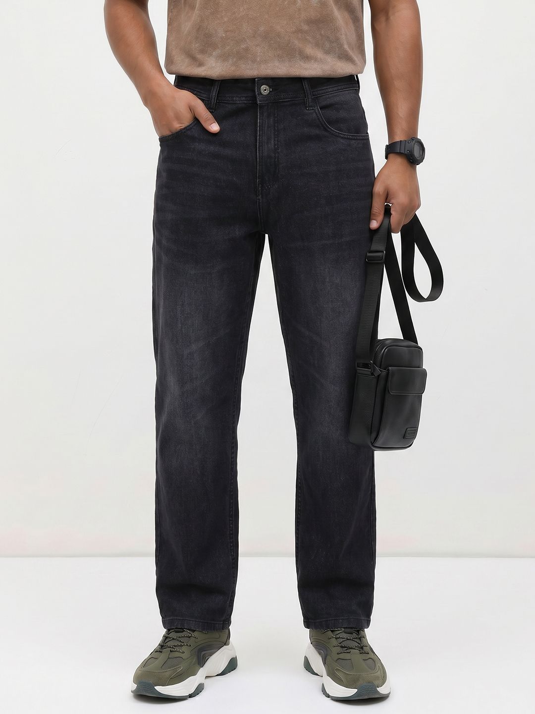 The Roadster Life Co. Men Relaxed Fit Light Fade Stretchable Jeans-picture-39
