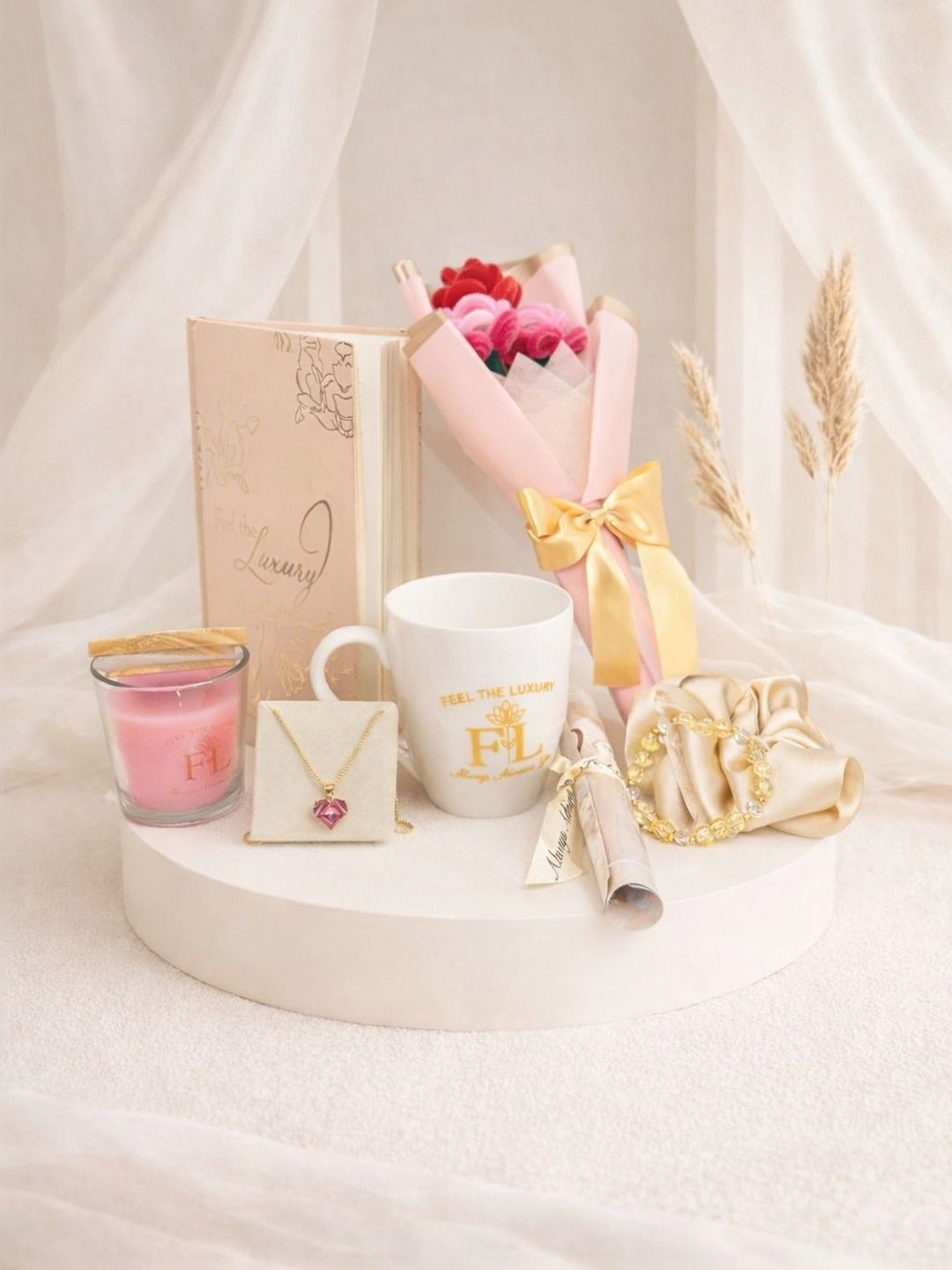 FEEL THE LUXURY Set Of 7 Beige & Pink Printed Womens Day Gift Set-image-5