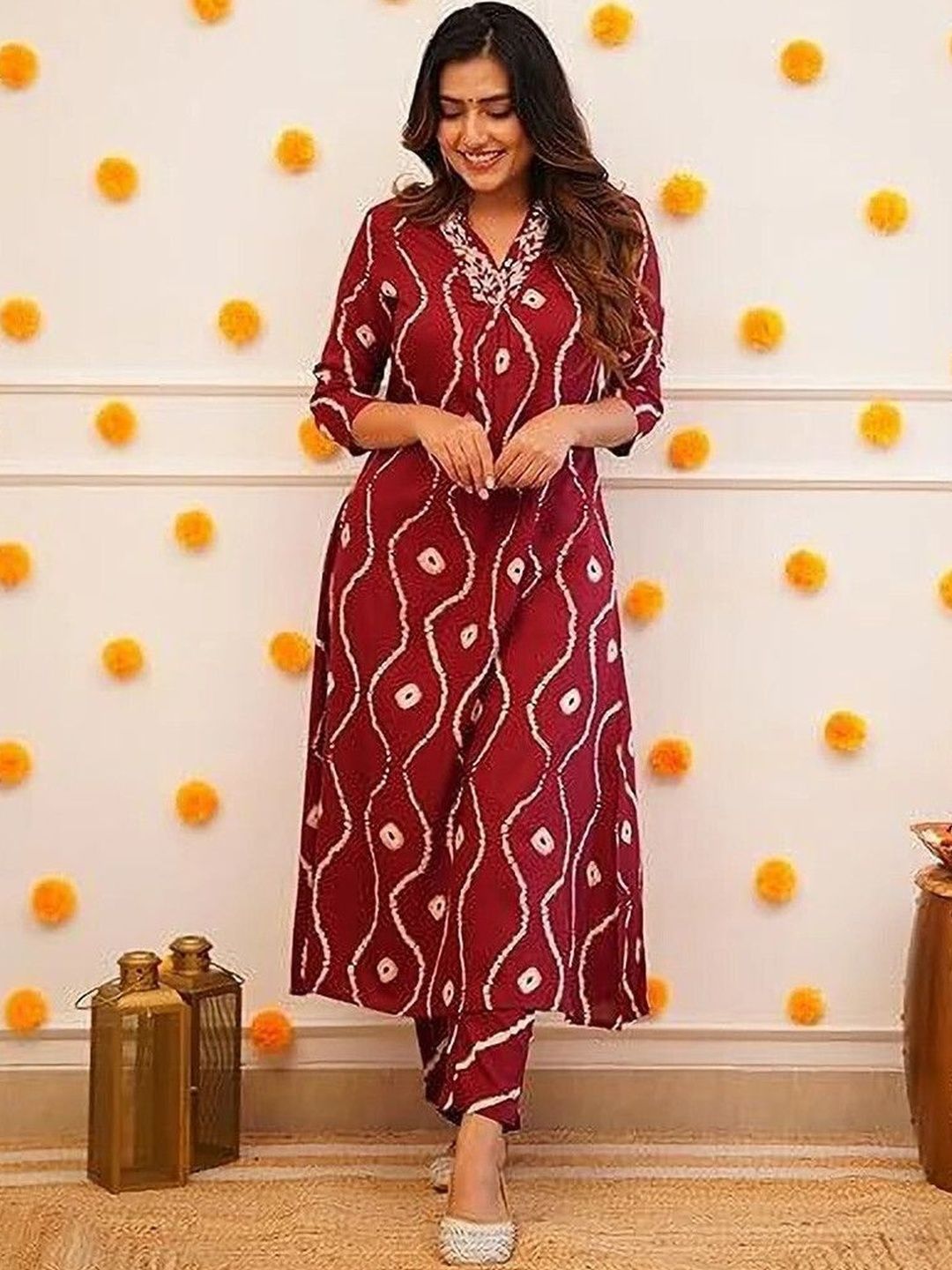 YANDZONE Women Dyed Regular Thread Work Kurta with Trousers-image-21