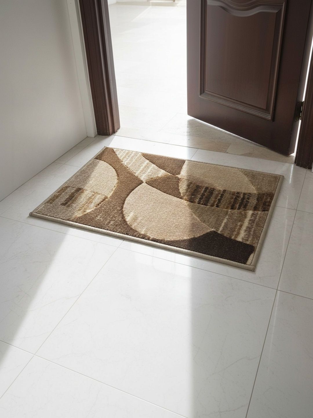 Themes Furnishings & Decor Beige & Brown Abstract Design Doormat-image-12