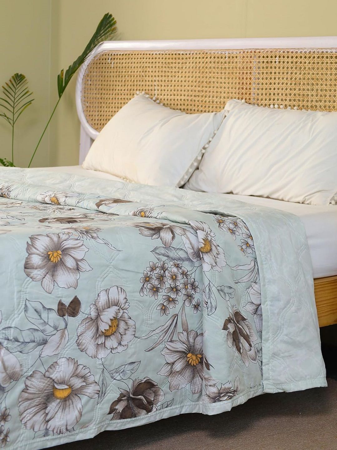 tundwal's Multicoloured Floral AC Room 210 GSM Quilt-picture-56