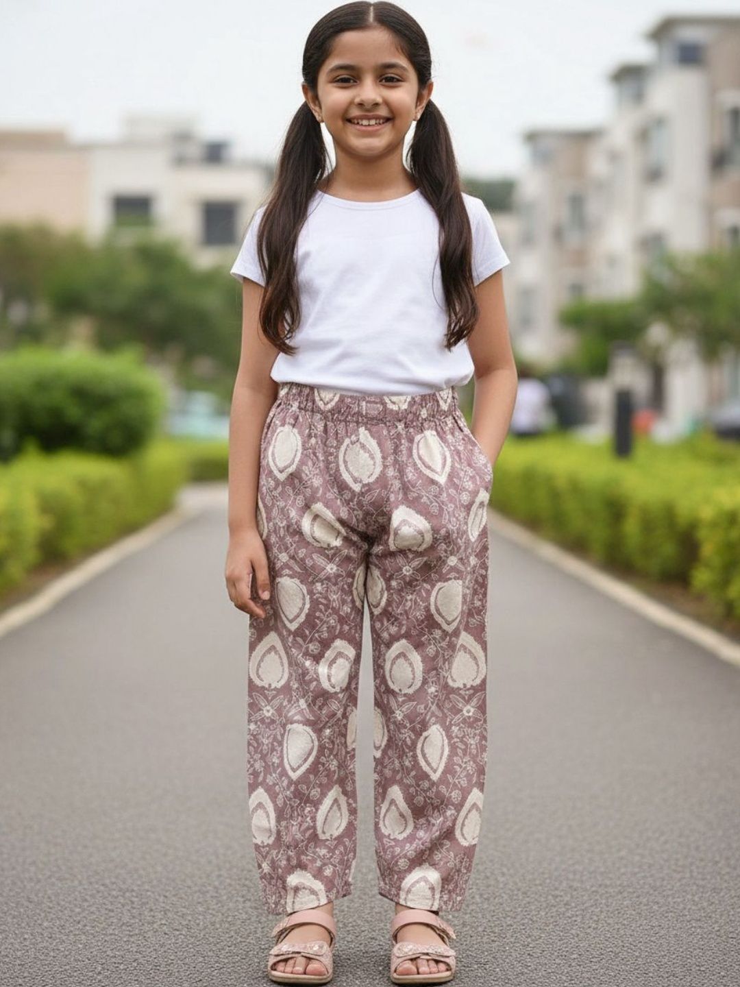 V-Mart Girls Ethnic Motifs Printed Ethnic Palazzos-picture-33