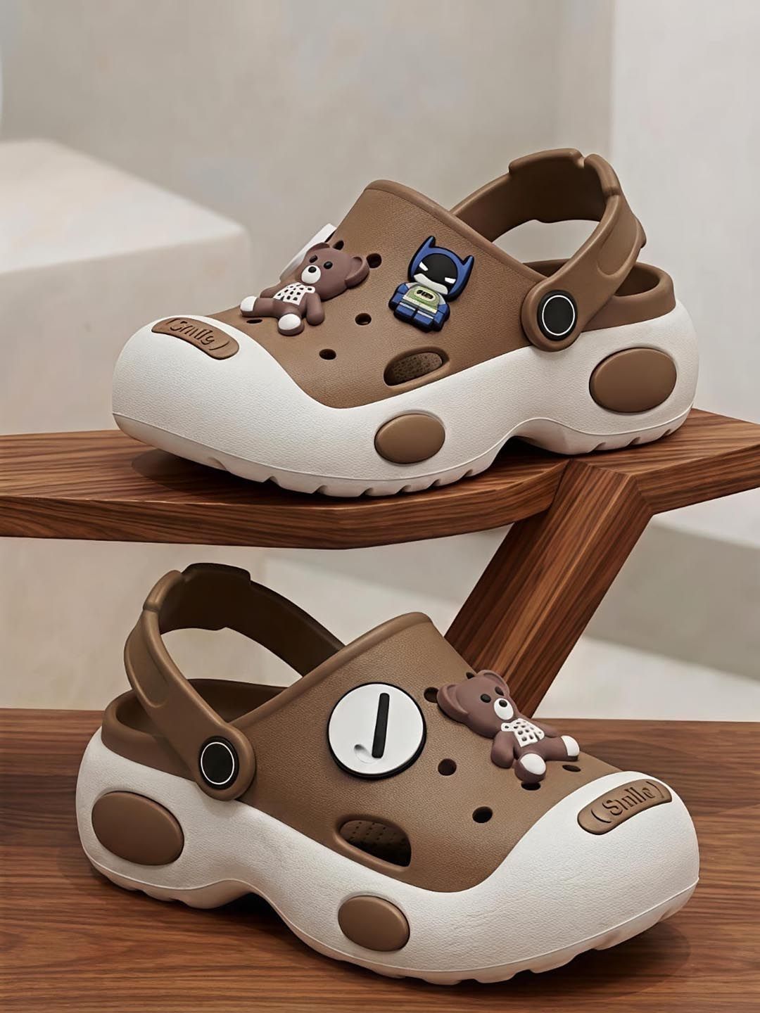 Crazyly Unisex Kids Embellished Croslite Clogs-picture-24