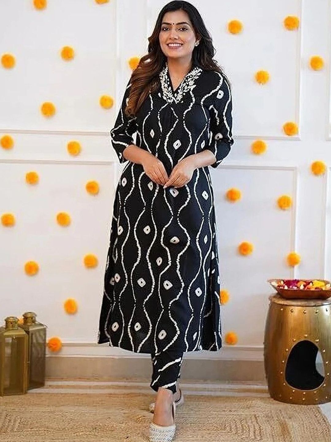 YANDZONE Women Bandhani Dyed Regular Thread Work Kurta with Trousers-picture-50