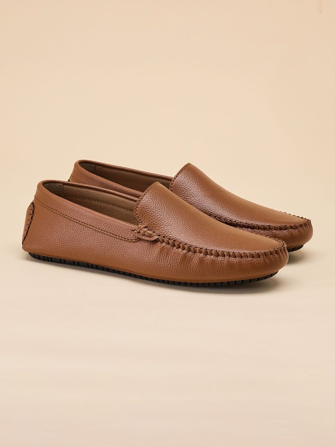 Campus Men Textured PU Driving Shoes-image-18