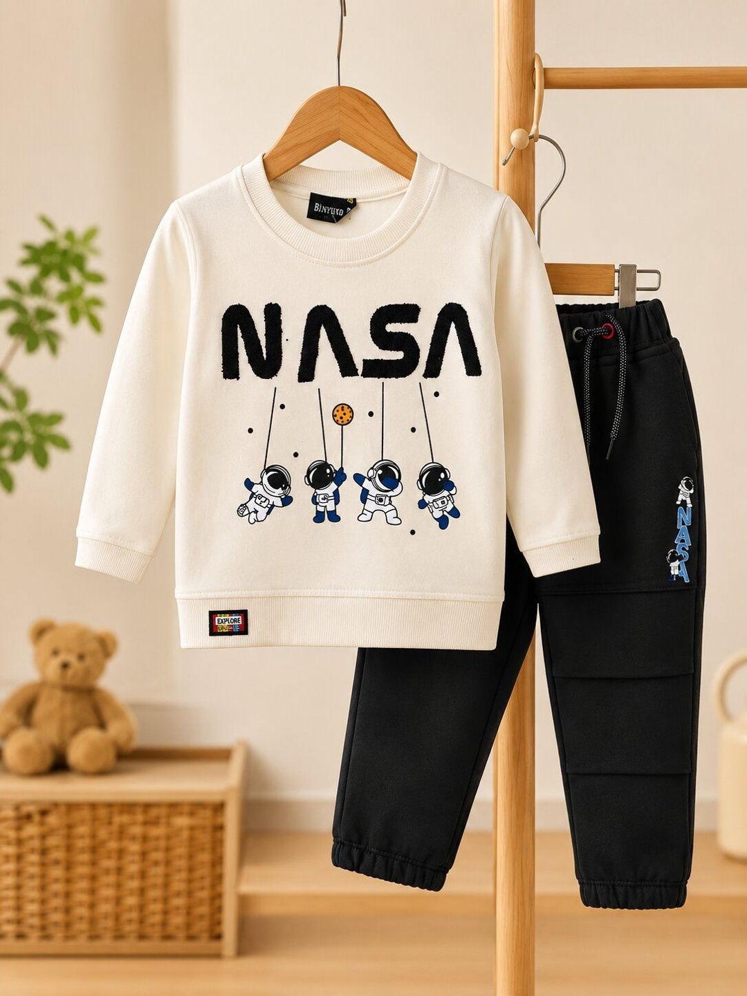 Nanhi smile Kids Typography Printed Round Neck Sweatshirt With Joggers-picture-23