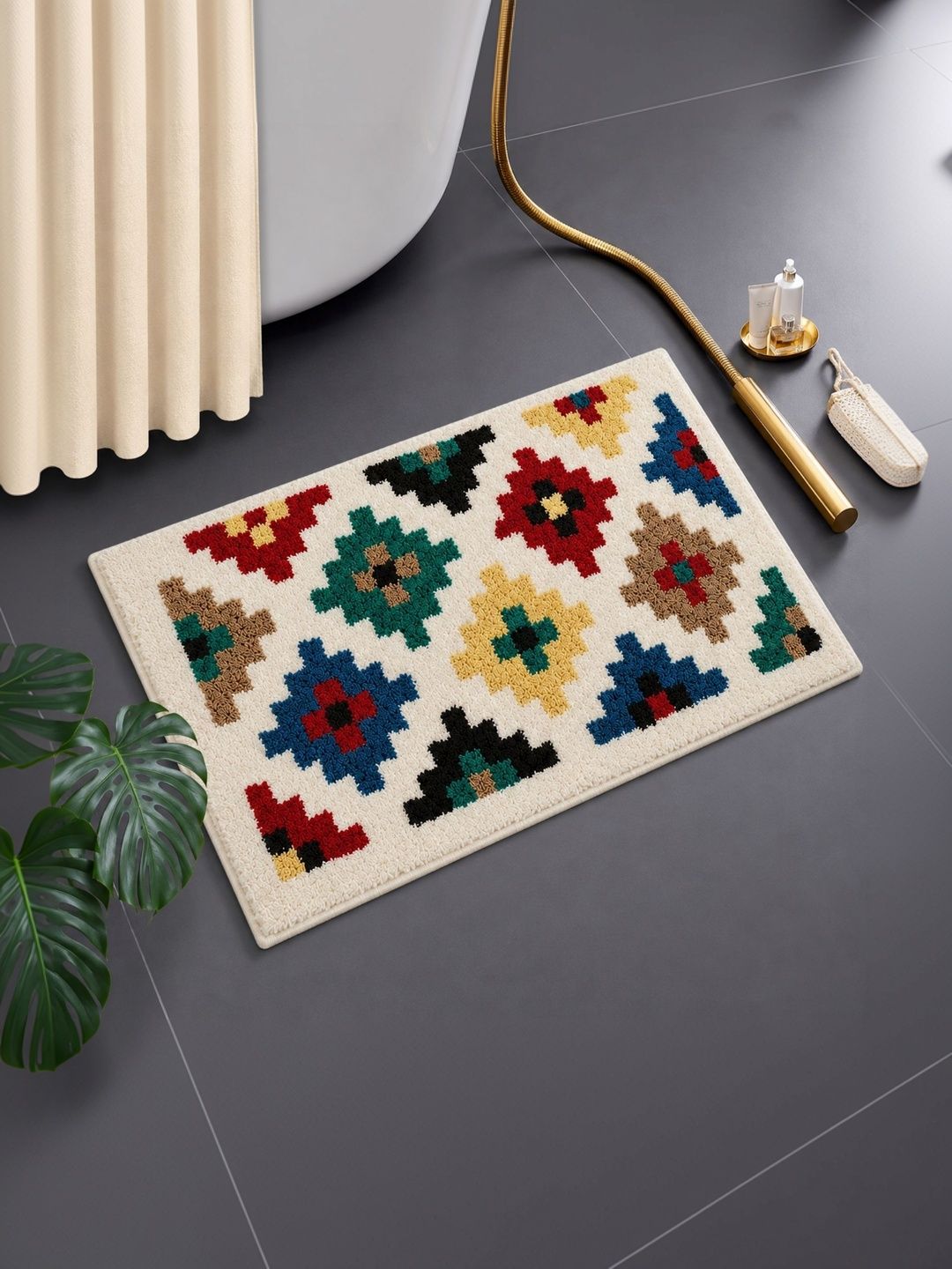 DECOVIA Beige & Red Geometric Pattern 2000 GSM Anti-Skid Bath Rug-image-9