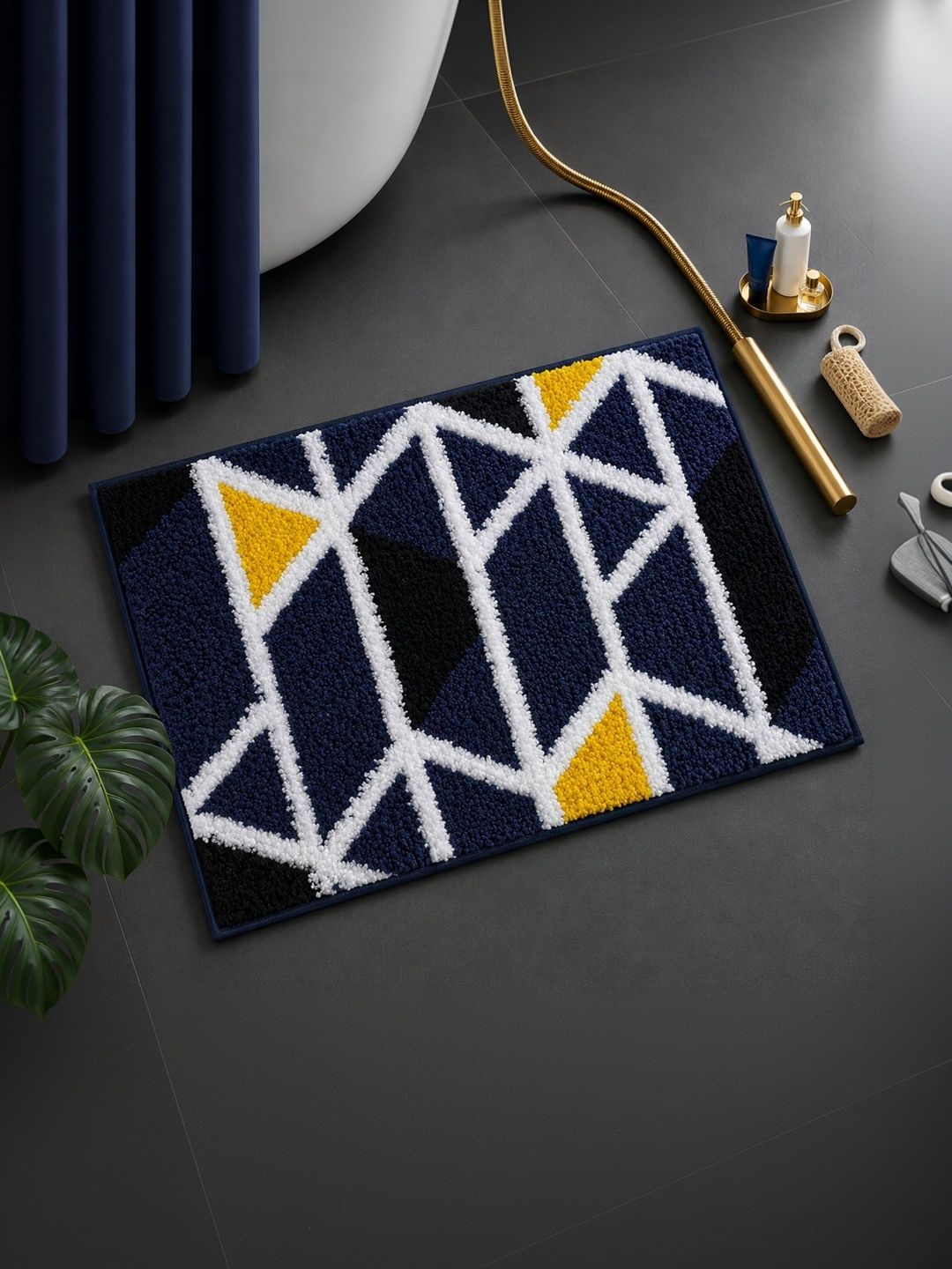DECOVIA Blue & White Triangle Pattern 2000 GSM Super Soft Anti-Skid Washable Bath Rug-image-3