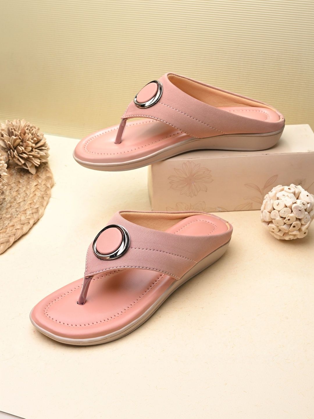 glitchez Women Open Toe Flats with Buckles-image-29