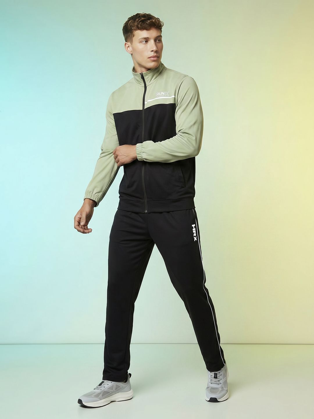 HRX by Hrithik Roshan Colourblocked Polyester Mock Collar-picture-53
