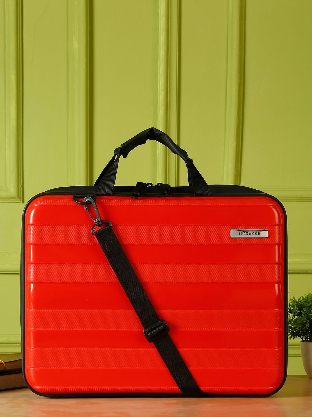 Teakwood Leathers Unisex Textured Laptop Bag-picture-18
