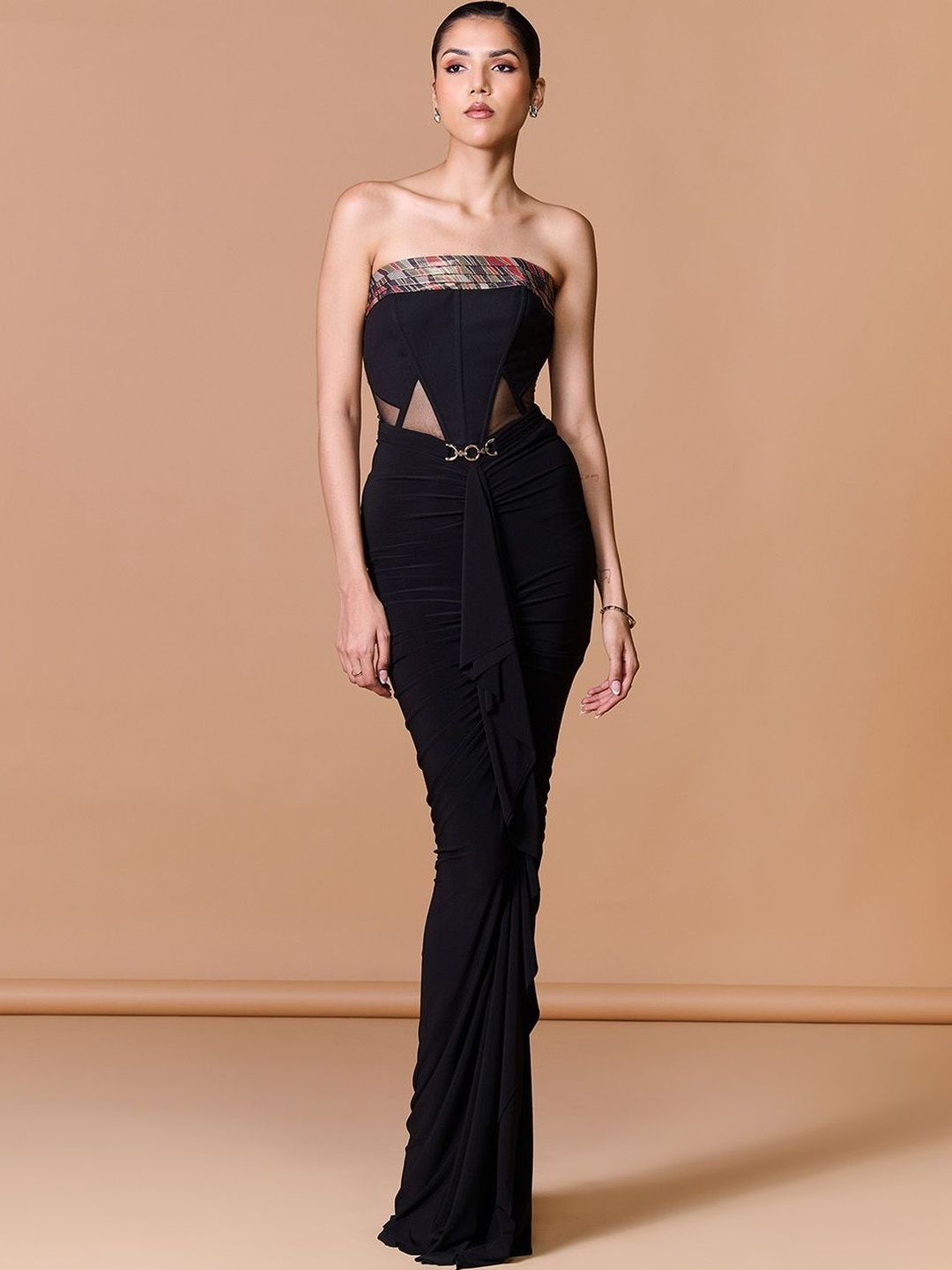 S&N by Shantnu Nikhil Colourblocked Net Crop Top-picture-48