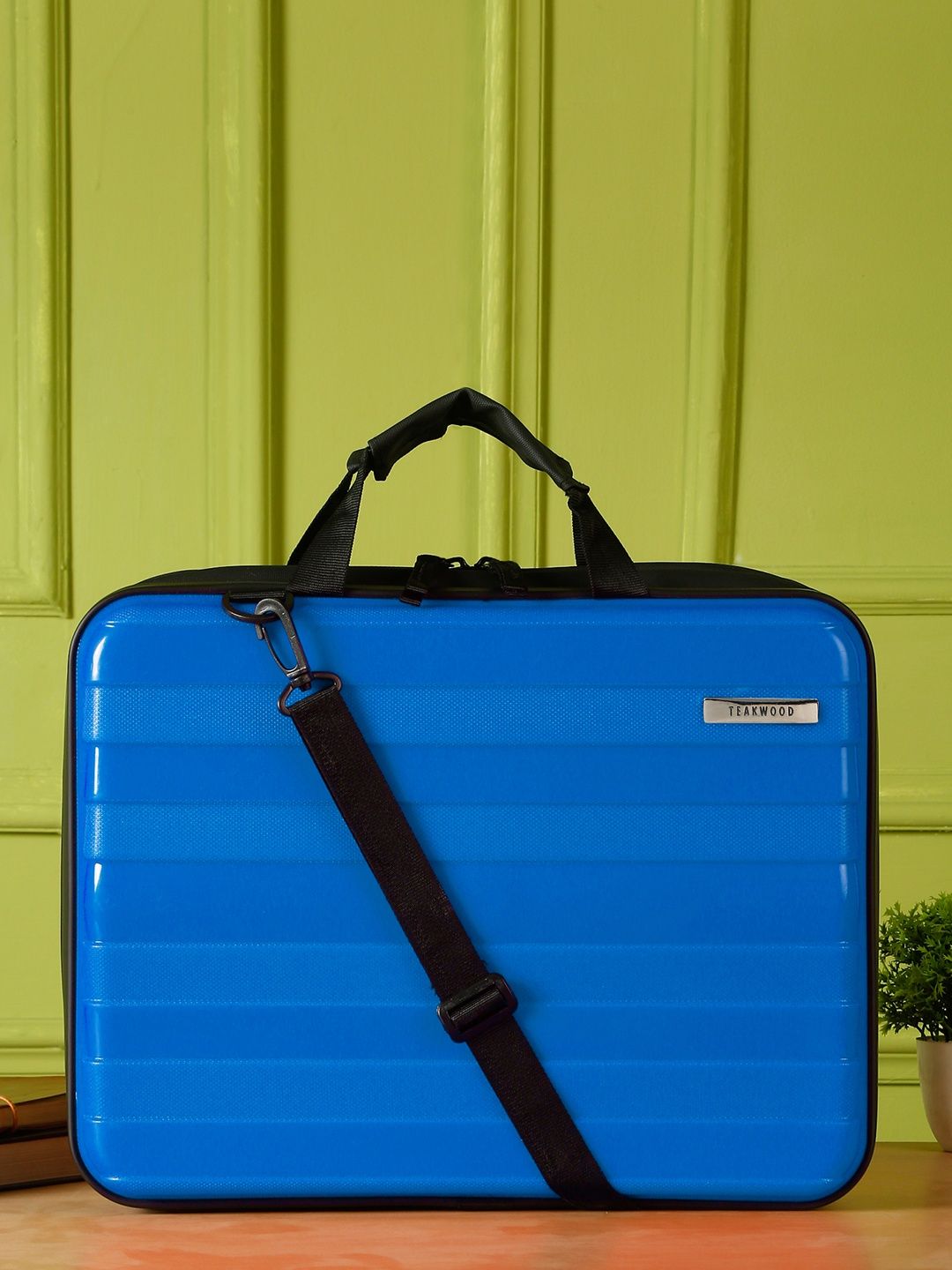 teakwood leathers Teakwood Unisex Textured Laptop Bag-picture-28