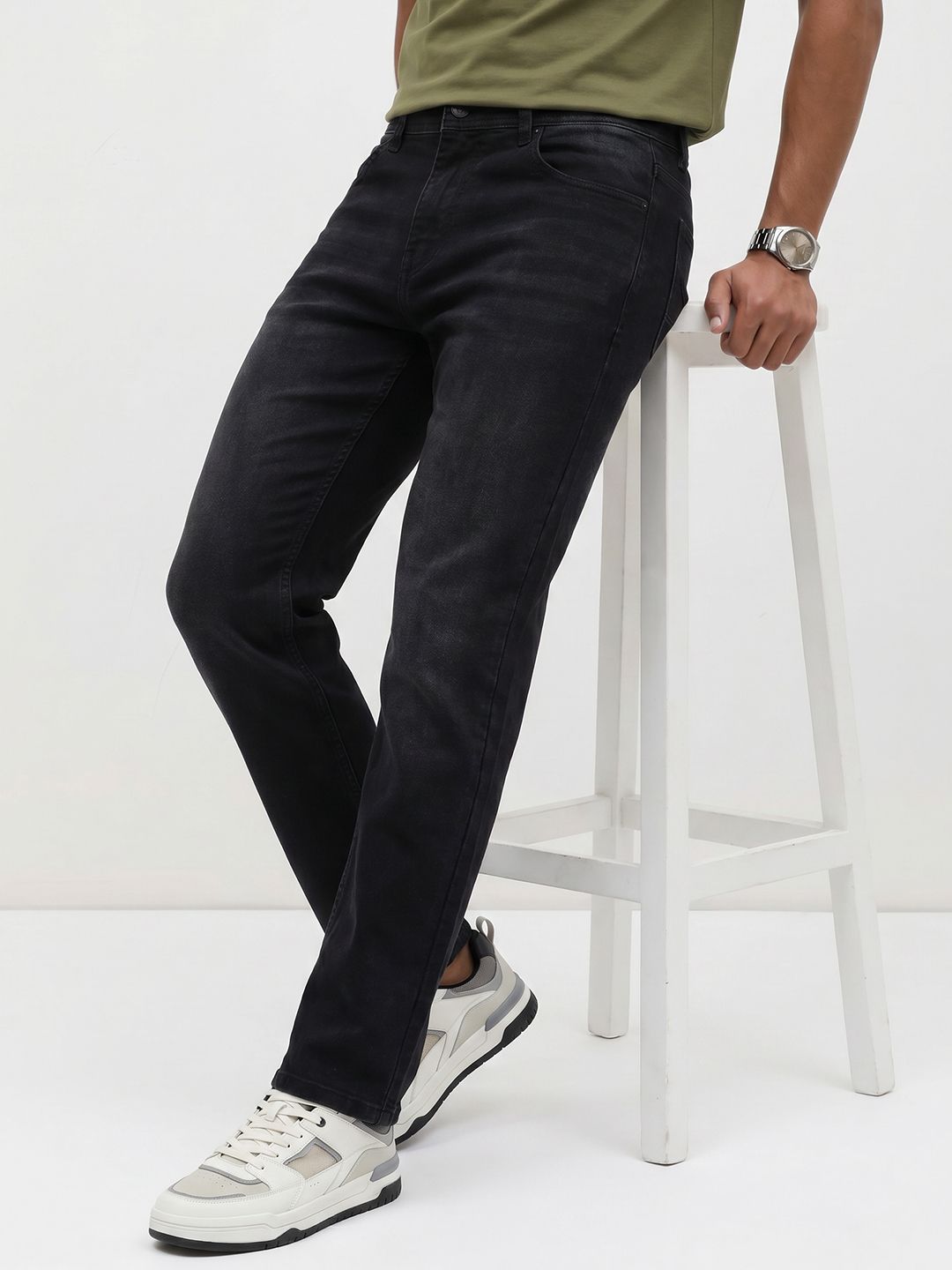The Roadster Life Co. Men Straight Fit Light Fade Stretchable Jeans-picture-39
