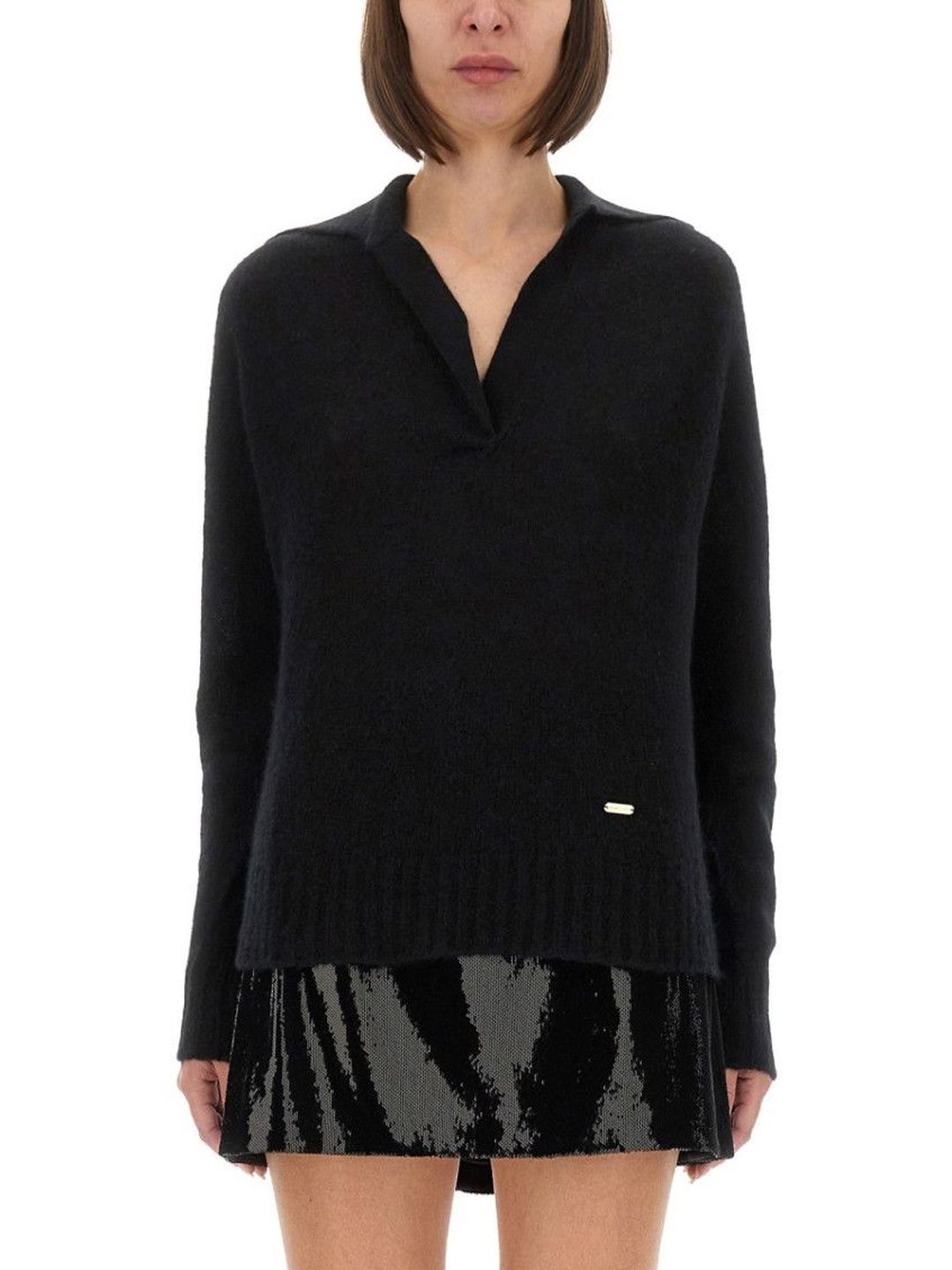 Black Solid V Neck Sweater-image-23