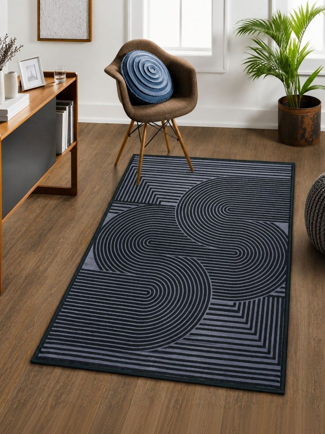 DECOVIA Black Geometric Anti-Skid Nylon Carpet-image-23